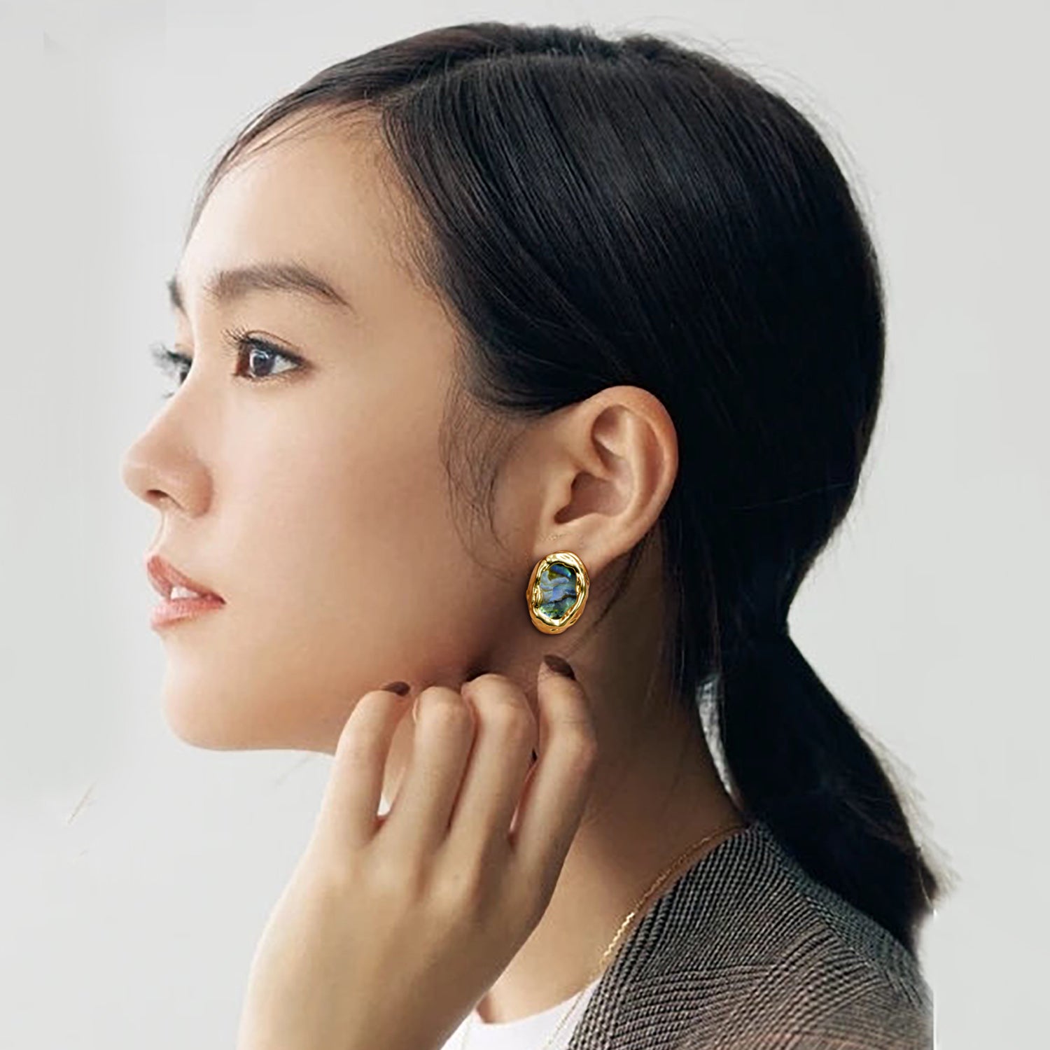 「Pearl  Aurora」Abalone Shell Earring