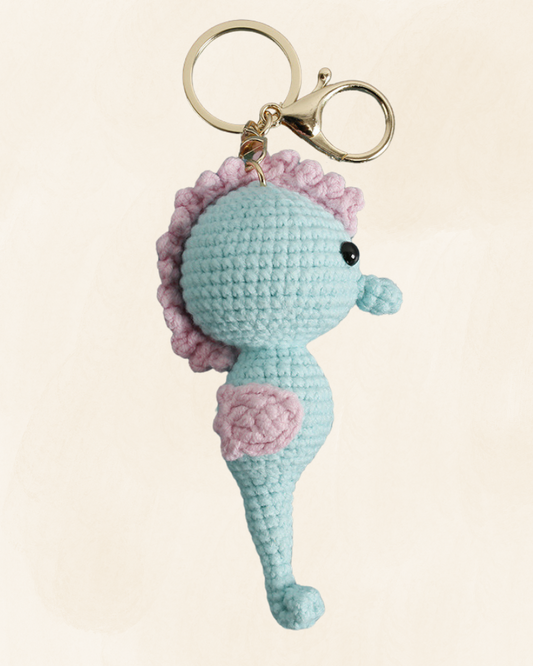 Crochet Seahorse Keychain 800