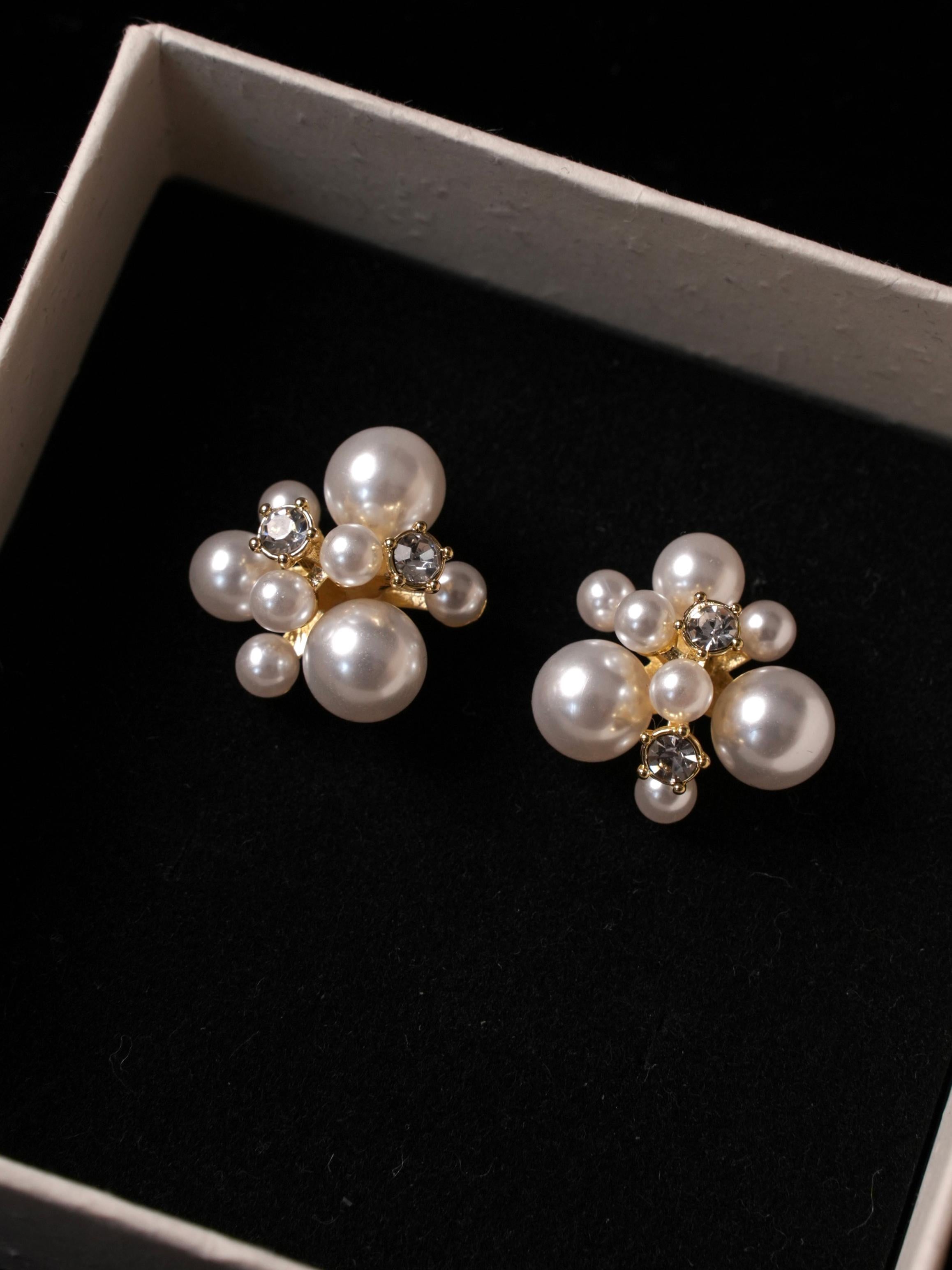 antique floral stud earrings