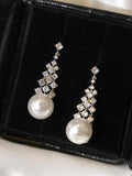 vintage pearl drop earrings