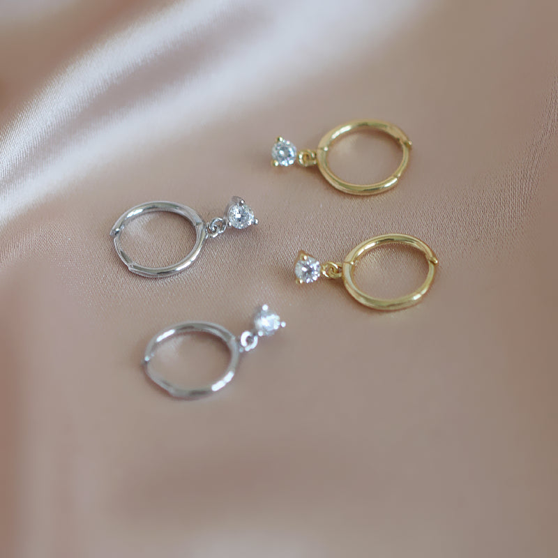 Elegant Mini Diamond Earrings – 925 Silver