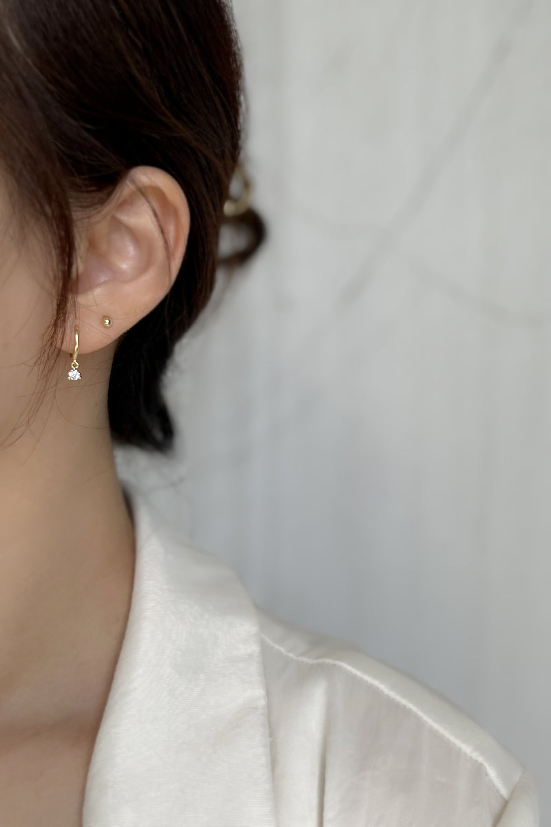 Elegant Mini Diamond Earrings – 925 Silver