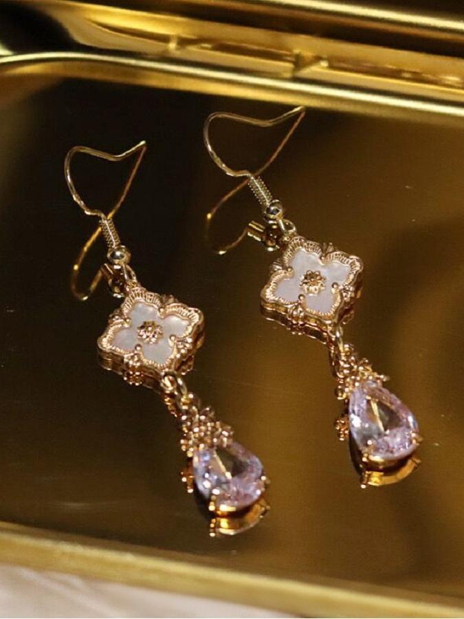 retro chandelier earrings