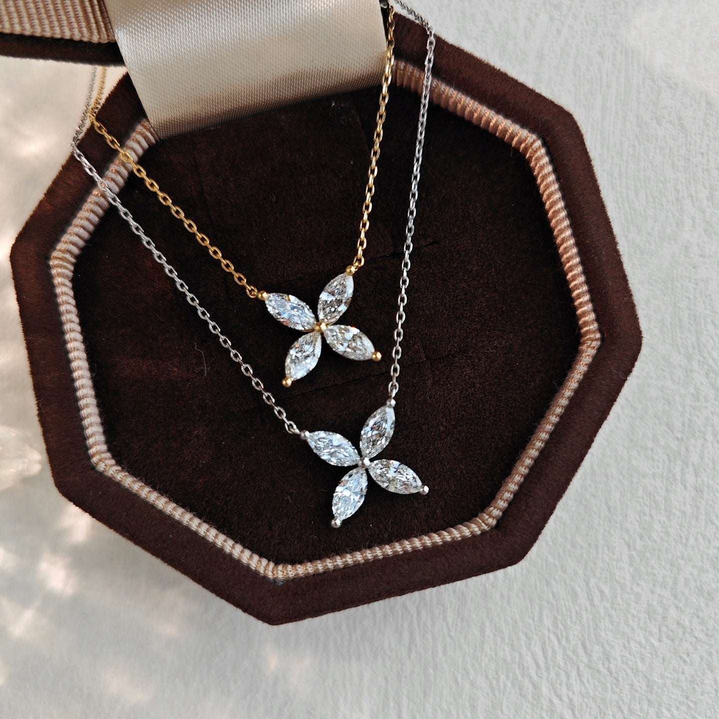 minimalist silver necklace