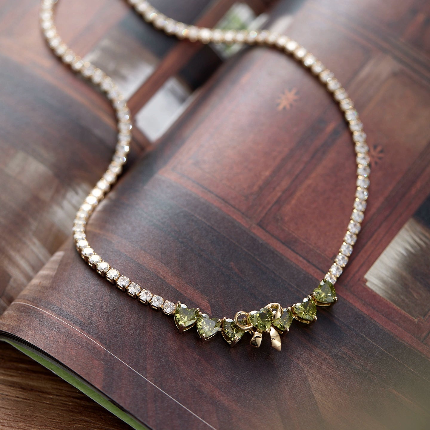 Misty Forest Olive Green Zircon Heart & Bow Jewelry Set – Earrings, Ear Cuffs & Bracelet, Vintage-Inspired Sparkling Design