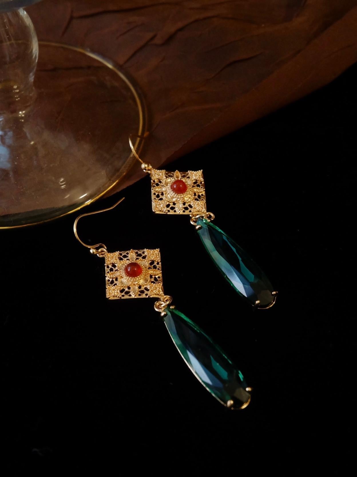 Theodora Earring