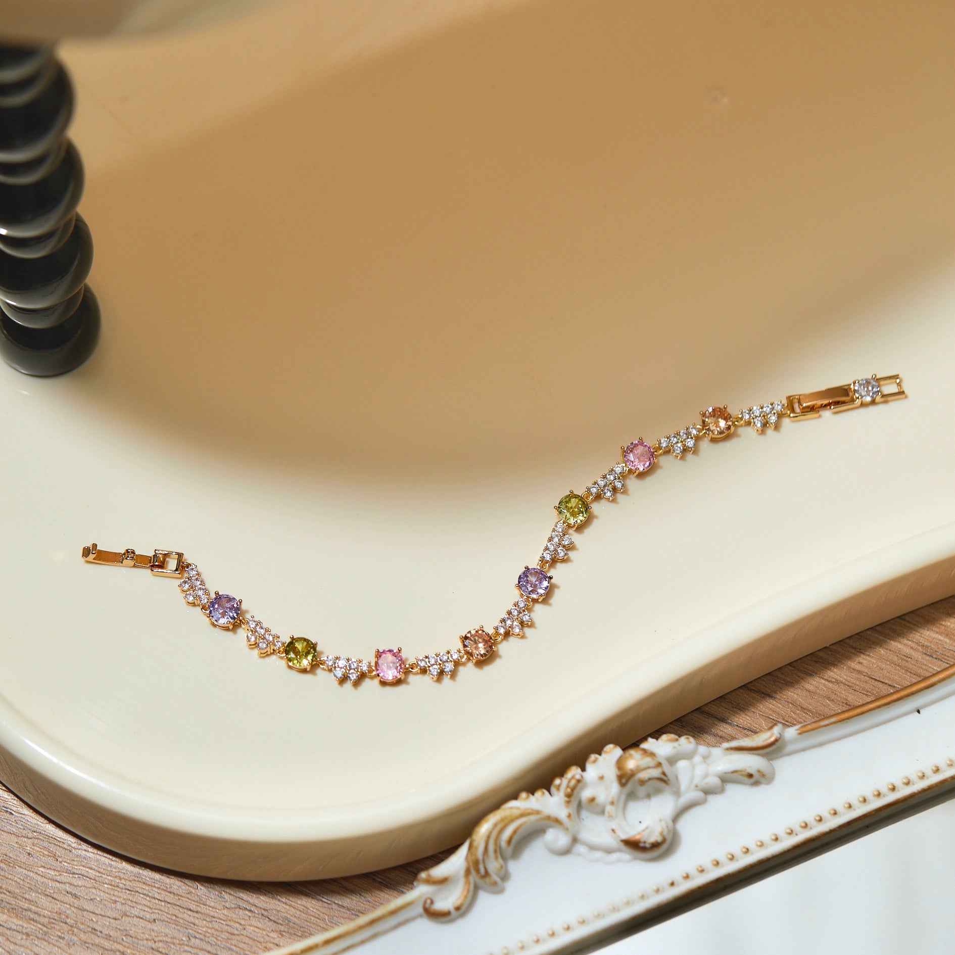 Secret Garden Olive Green Zircon Candy-Colored Bracelet – Unique Vintage-Inspired Luxury Jewelry