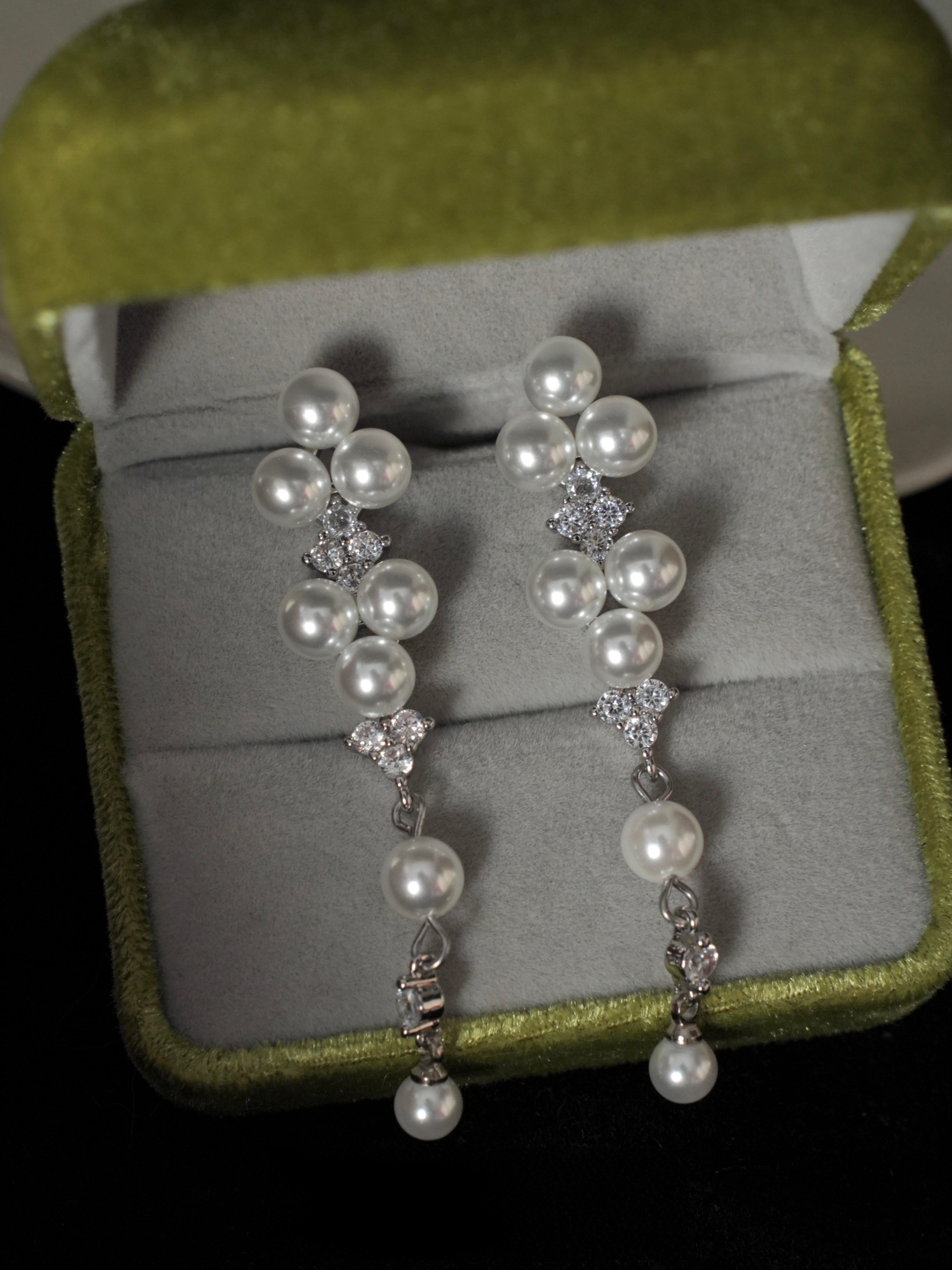 Margot Earring