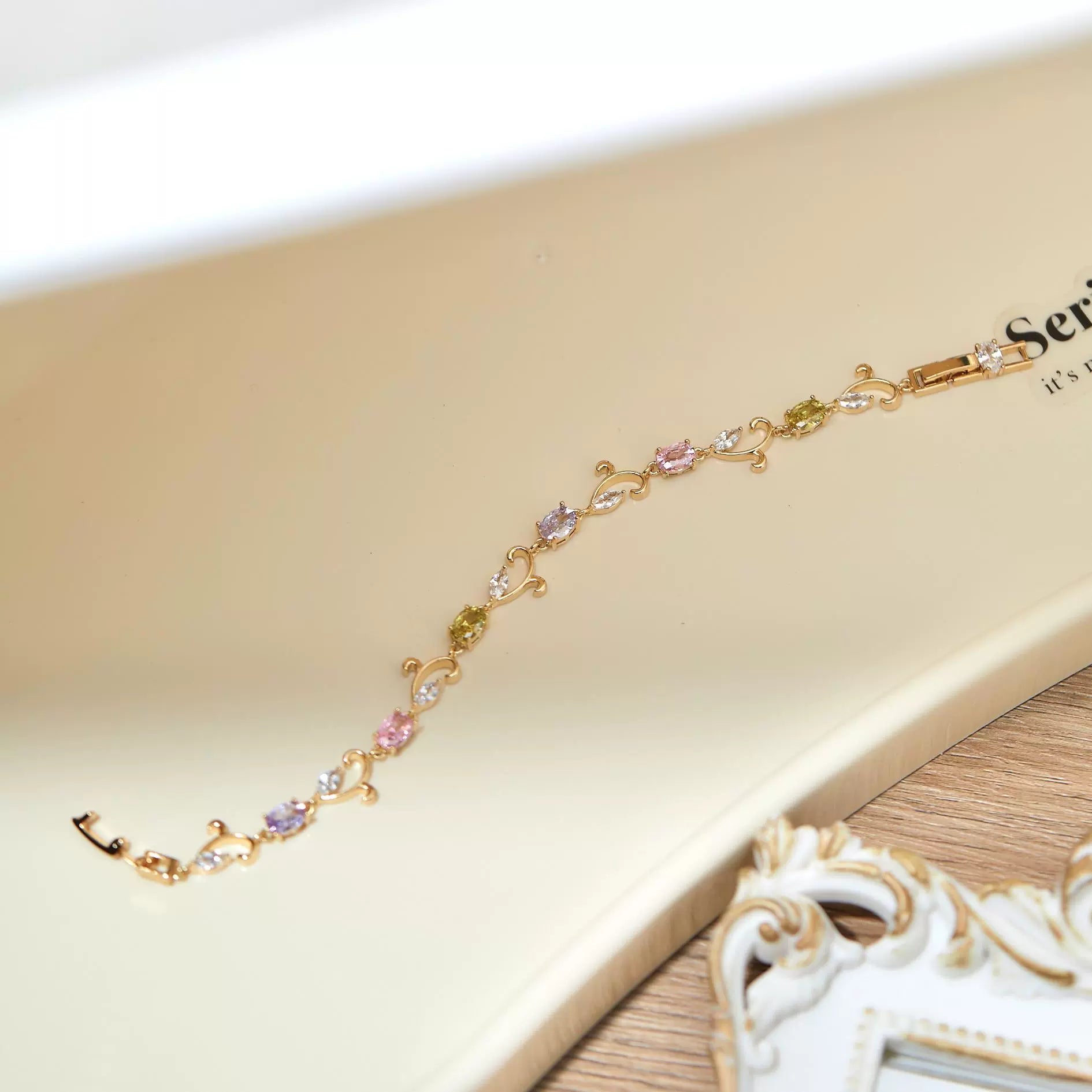 Secret Garden Olive Green Zircon Candy-Colored Bracelet – Unique Vintage-Inspired Luxury Jewelry