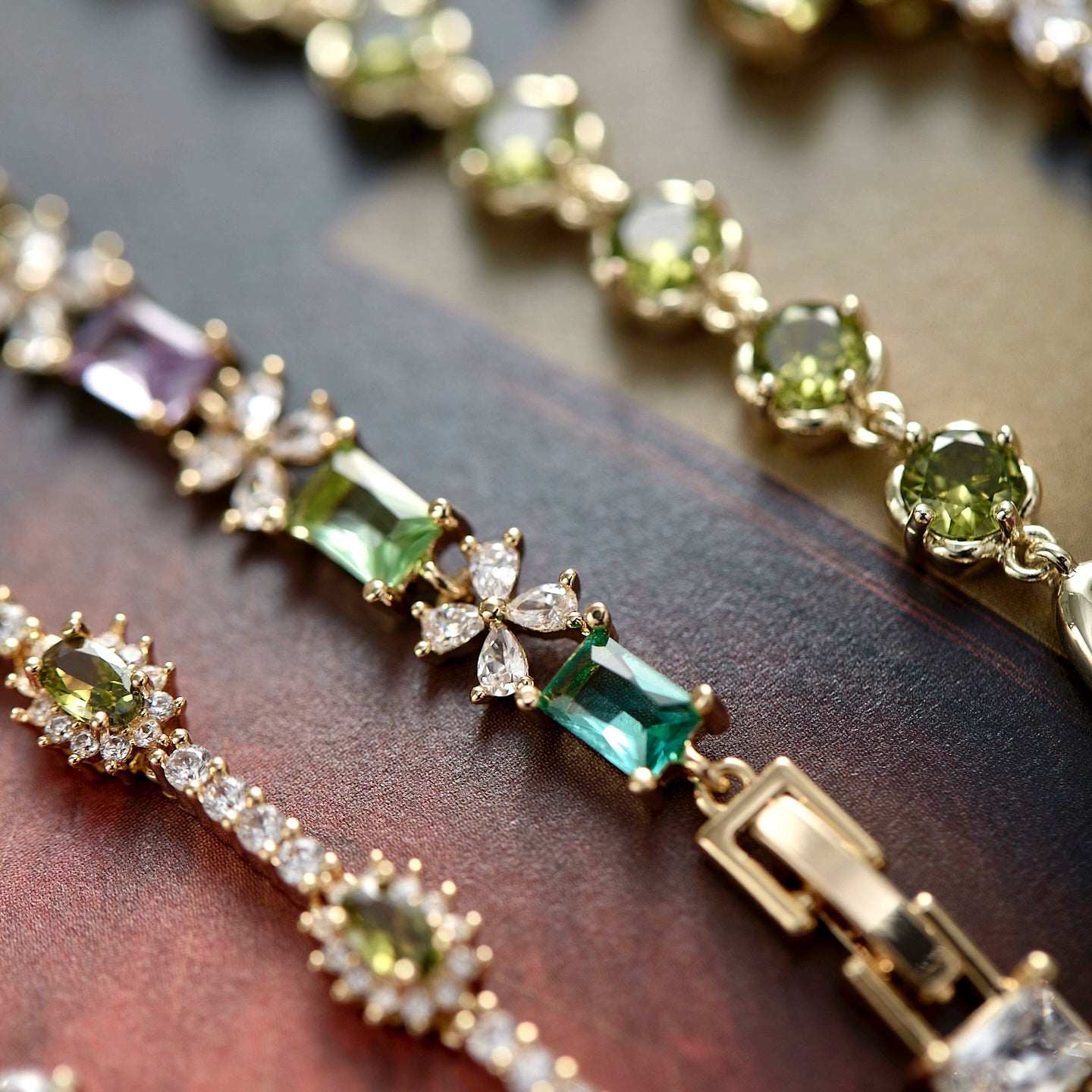Misty Forest Olive Green Zircon Bracelet – Vintage-Inspired Forest Chic Luxury Jewelry