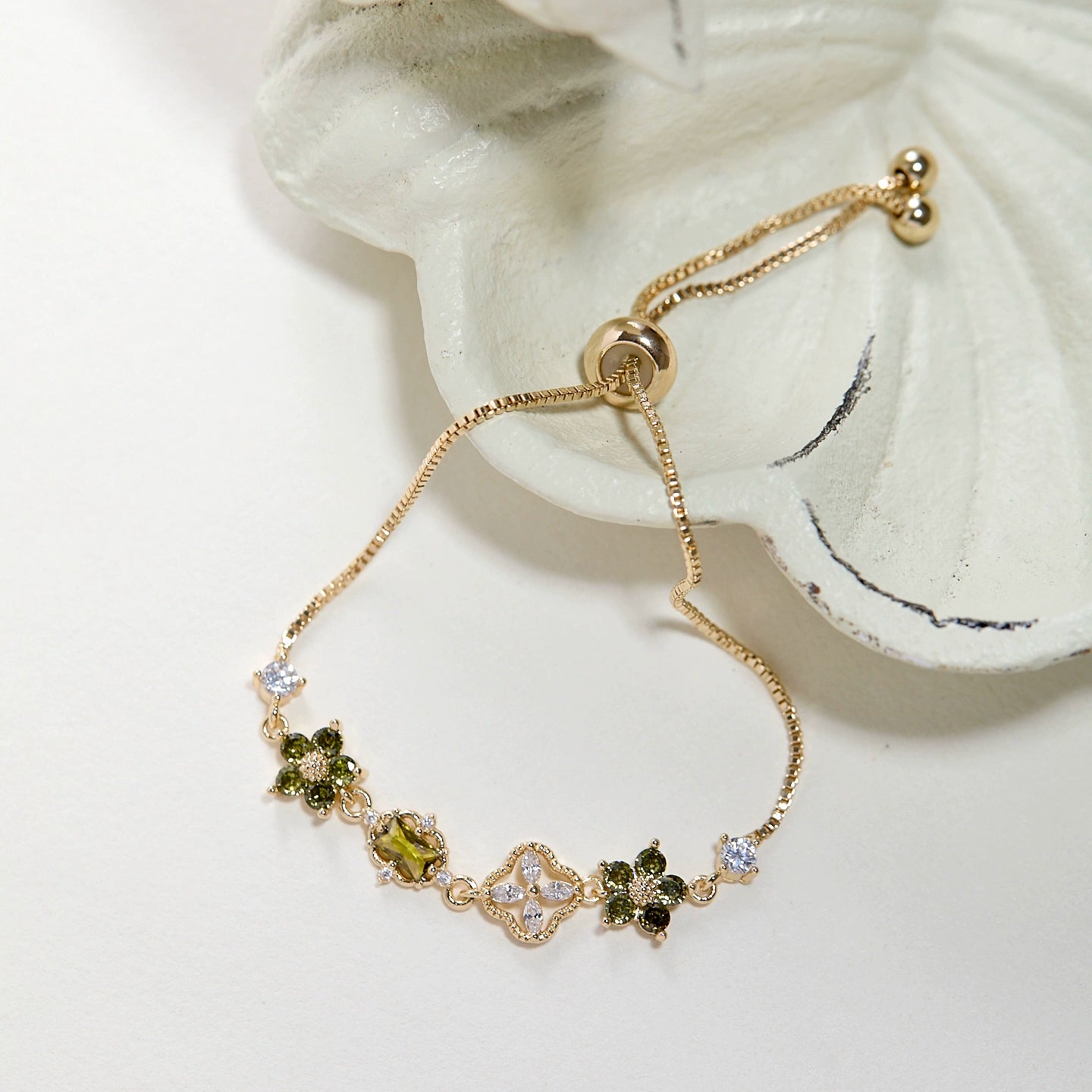 Original “Misty Forest” Butterfly Bracelet – Vintage Olive Green Zircon Jewelry, Unique Nature-Inspired Design
