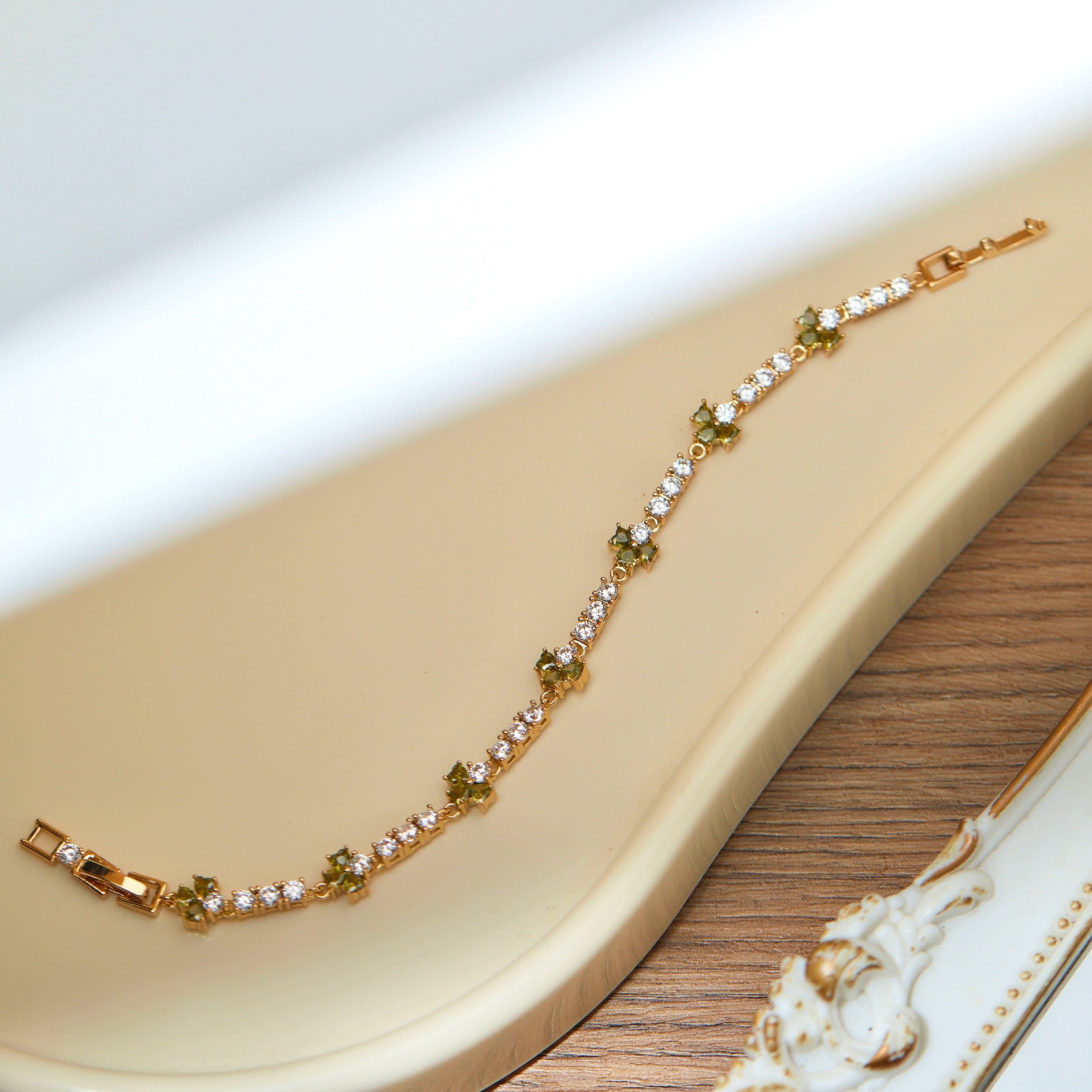 Secret Garden Olive Green Zircon Candy-Colored Bracelet – Unique Vintage-Inspired Luxury Jewelry