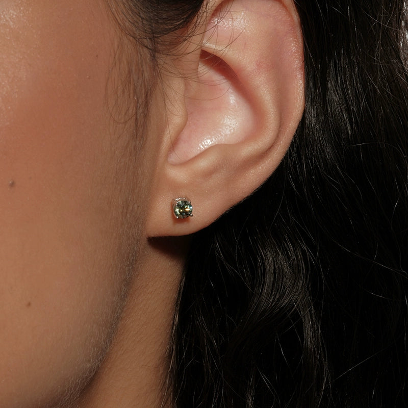 S925 Sterling Silver Moissanite Round Stud Earrings
