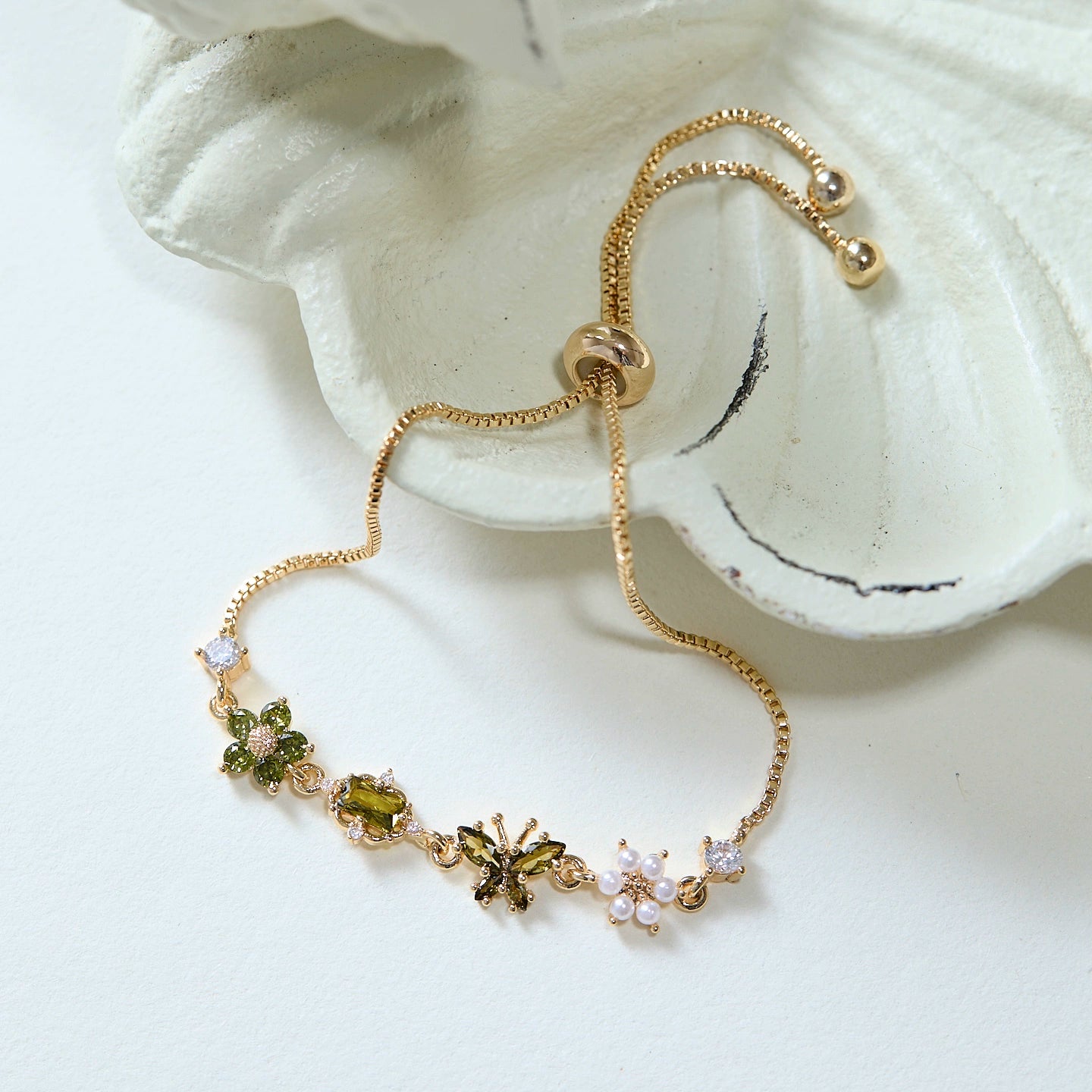 Original “Misty Forest” Butterfly Bracelet – Vintage Olive Green Zircon Jewelry, Unique Nature-Inspired Design
