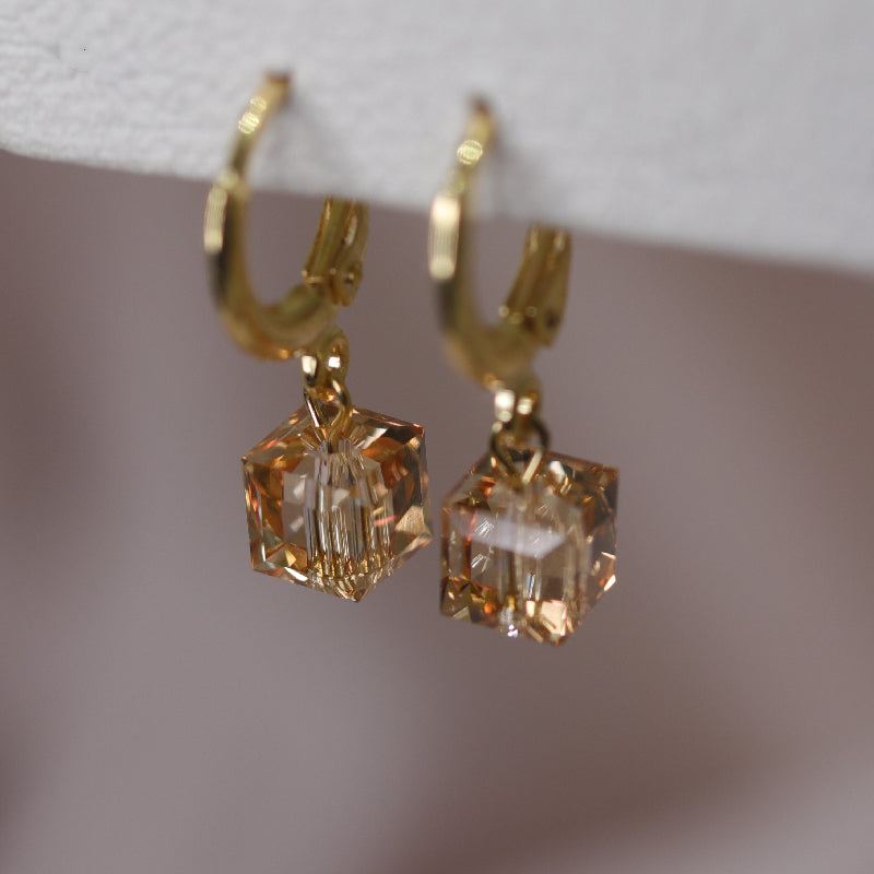 Aurora Cube Crystal Earrings champagne