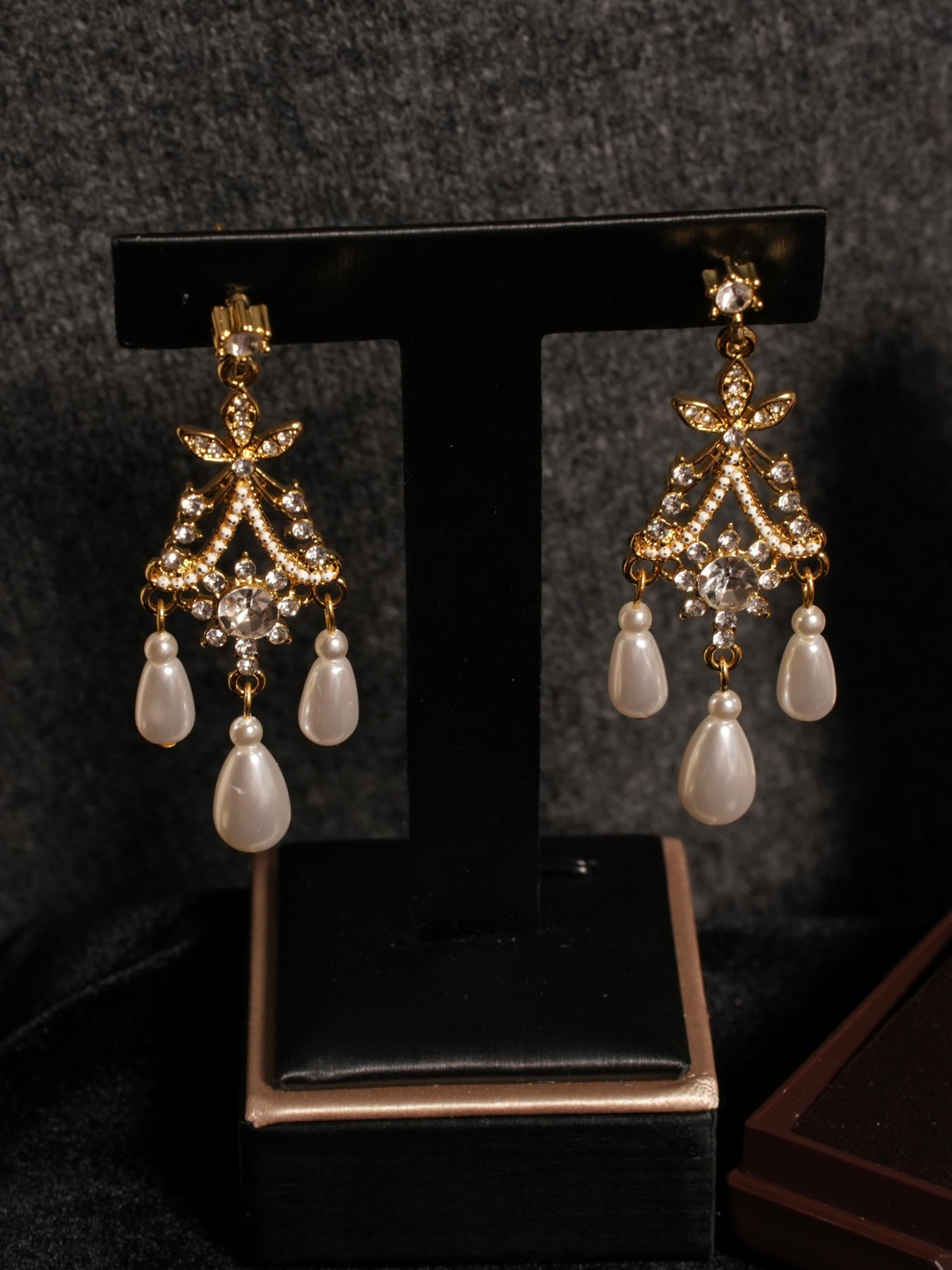 baroque pearl earrings