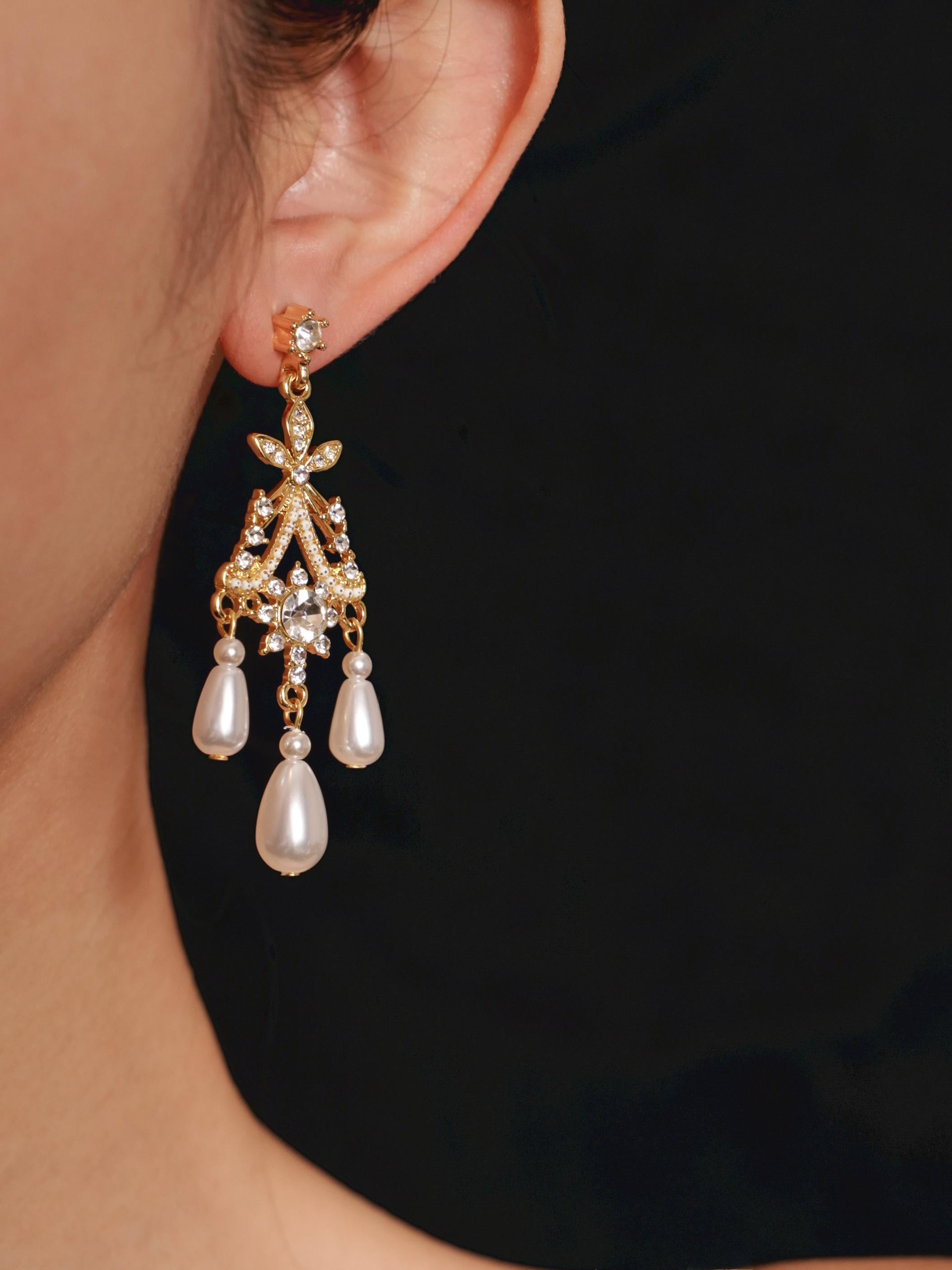 vintage pearl drop earrings