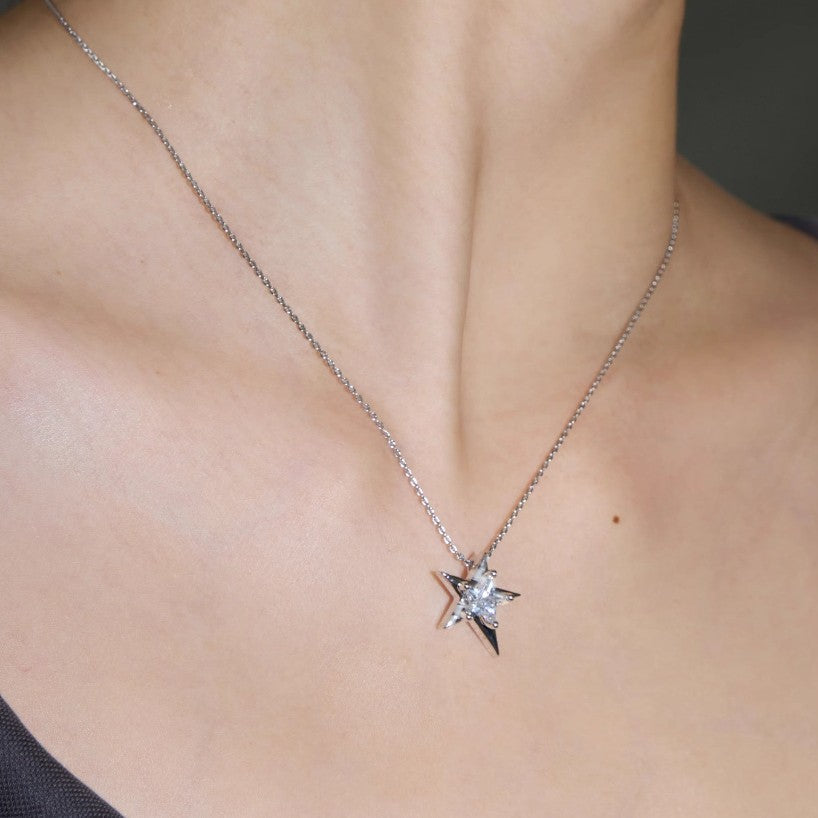 romantic necklace