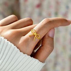Sealed with Angel's Kiss Golden Ribbon 925 Silver Ring